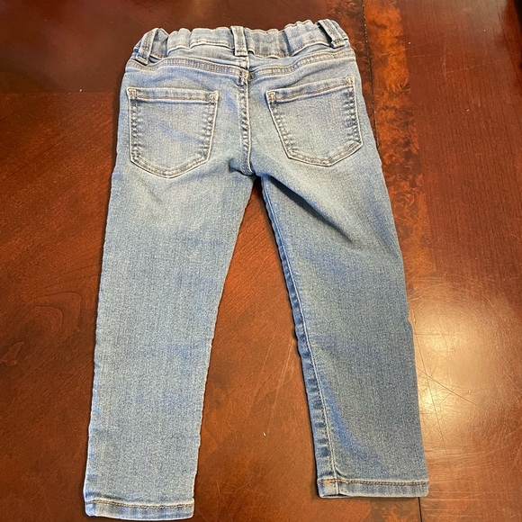 OshKosh B’gosh Toddler Girl Jeans Super Skinny Size 2T (2pairs) - Picture 3 of 7